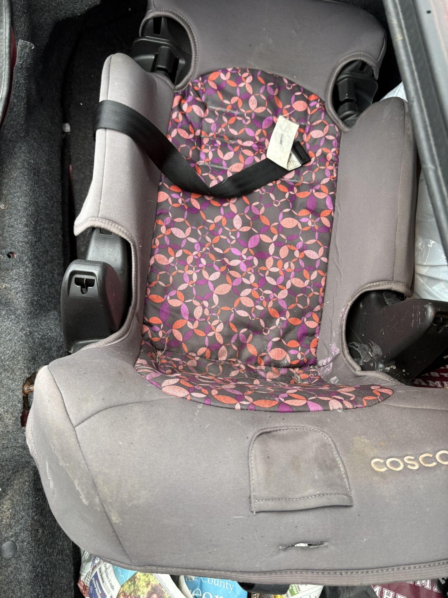 Used Car Seat. Will Wash The Cover