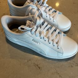 Puma Women’s White Shoes 