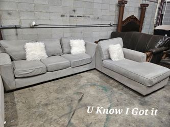 Sofa and chase