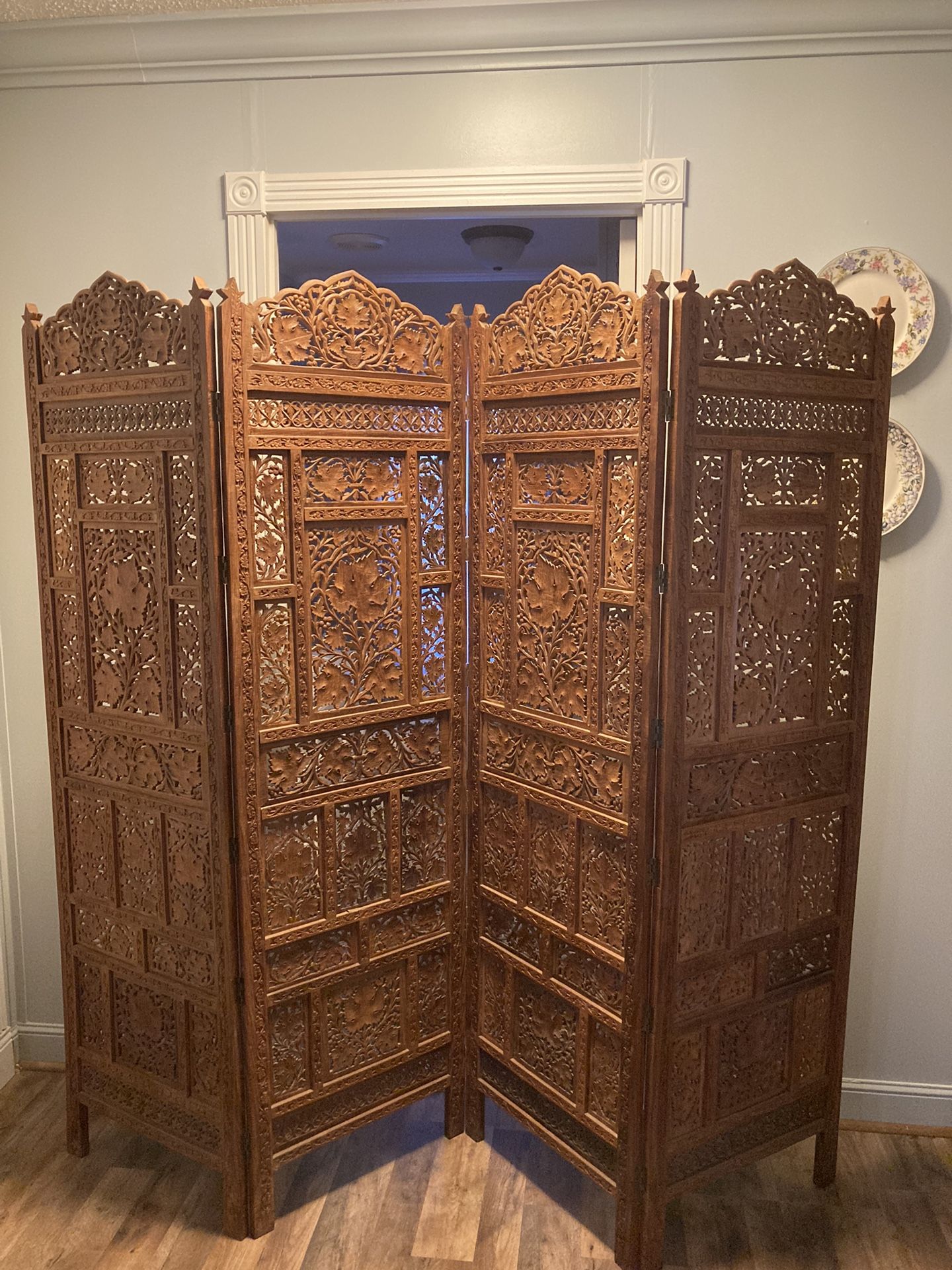 Beautiful Teak Wood Screen