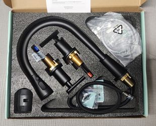 New Modern 2-Handle Kitchen Faucet - Matte Black