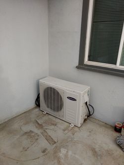 Mini split air conditioner and 7 light indoor grow system