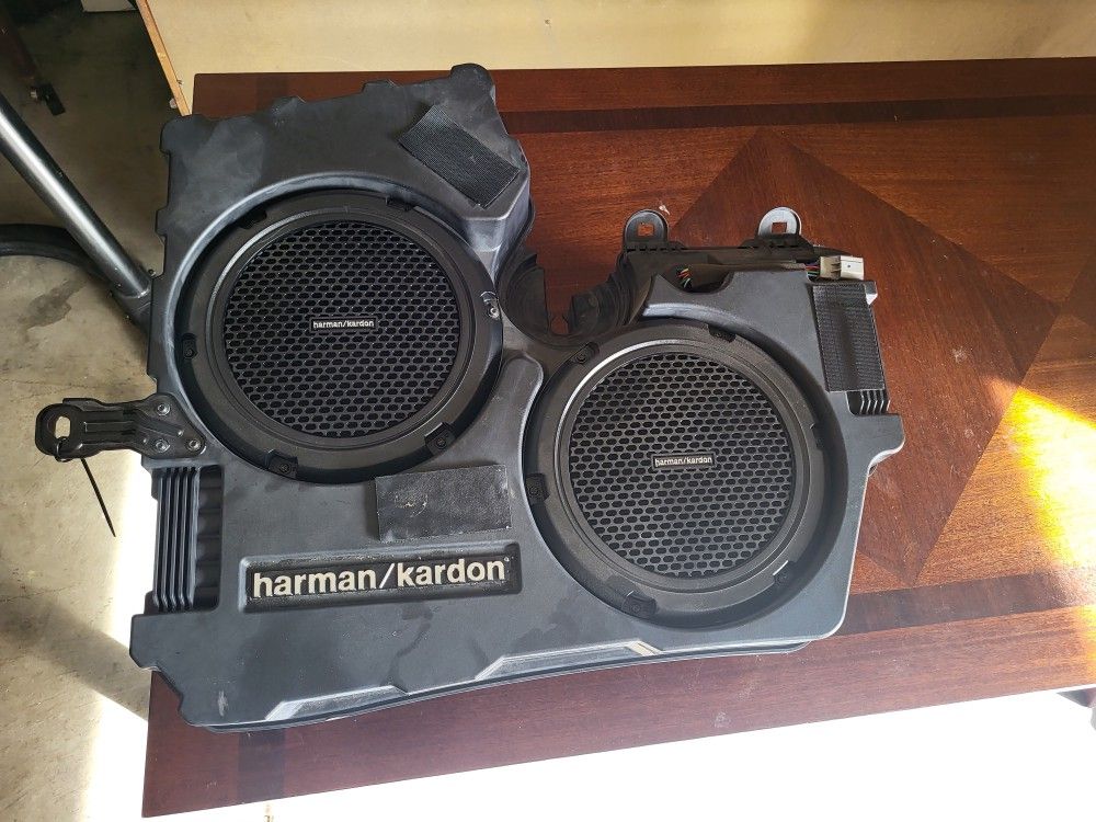 Harman/kardon Subwoofer Speaker