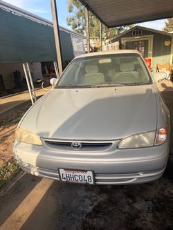 2000 Toyota Corolla