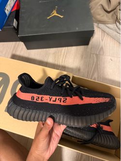 Adidas Yeezy Boost 350 V2 Core Black Red Size 6Y Excellent Condition
