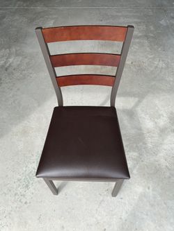 FOLDING CHAIR $20 OR B.O…..