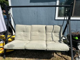 Outdoor swing