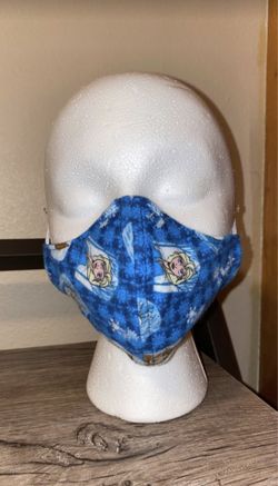 Disney Frozen II Face Mask With Filter ✨child size (8 years and under)✨
