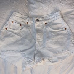 LEVI white Shorts