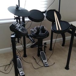 Alesis Nitro Mesh Electronic Drum 