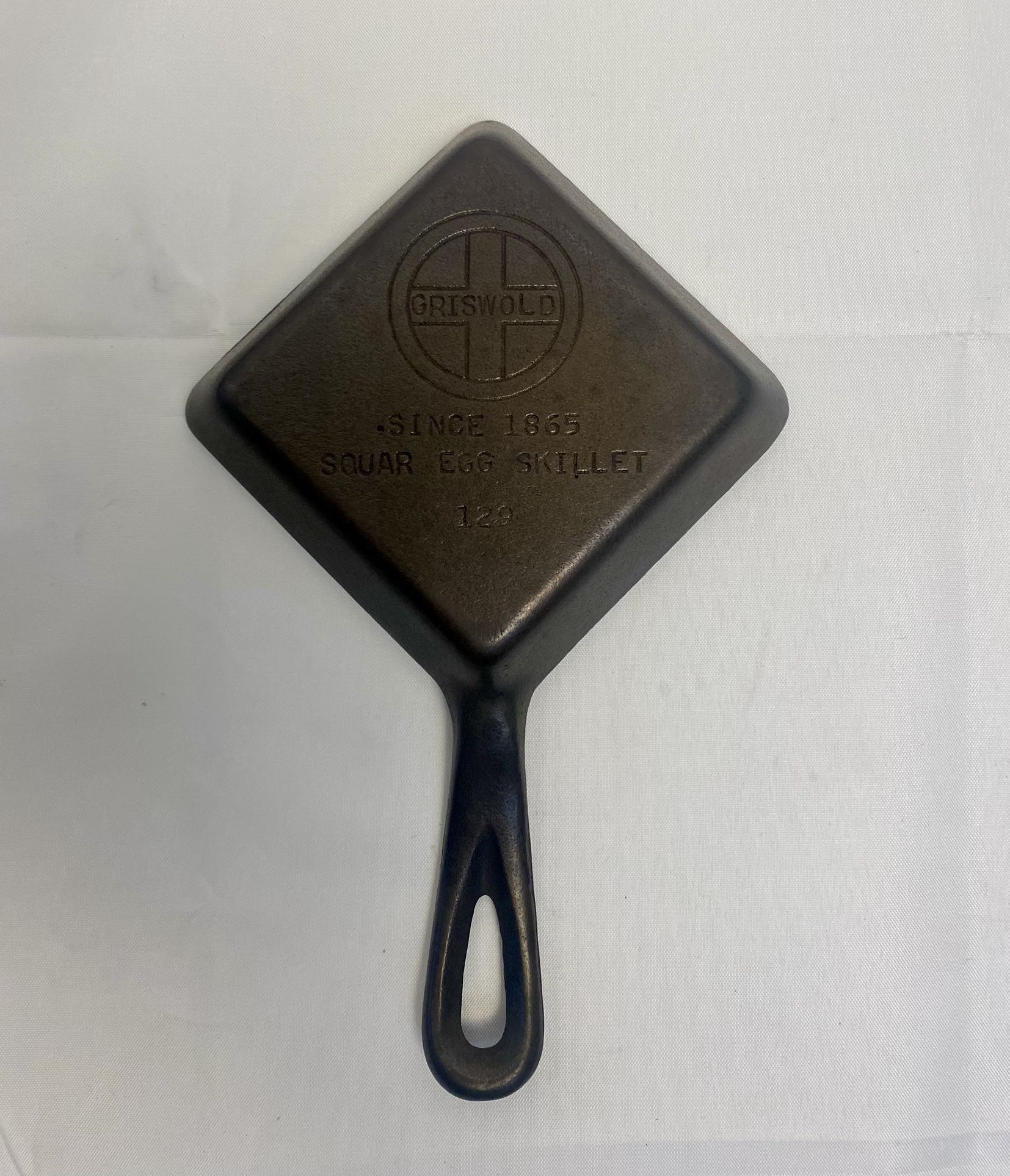 Vintage Griswold Cast Iron “ Misspelled Squar” Square Egg Skillet