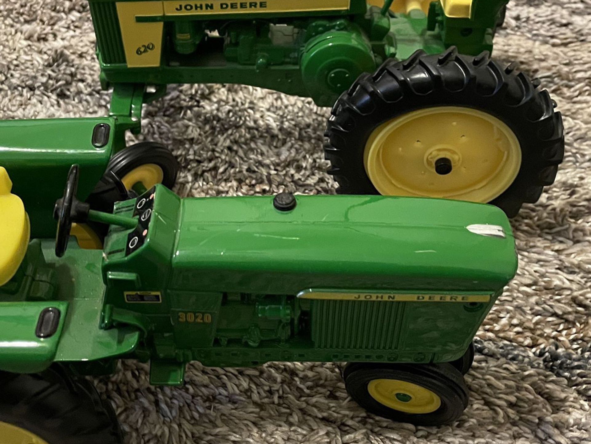 John Deer Collectables Tractor Toy