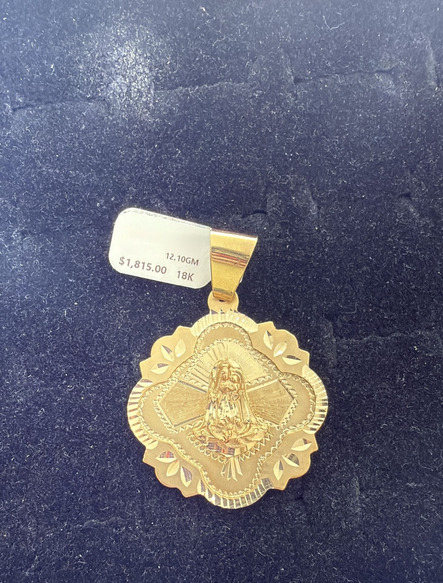 18K Pendant