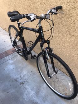 GT Nomad Sport Mountain Bikes 🚲  $ 175 Size 21