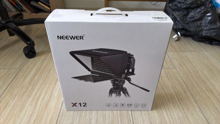 Neewer Teleprompter