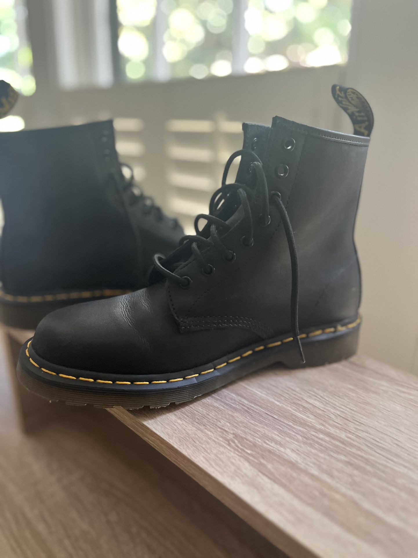 Doc Martin Black Boots 9 USM