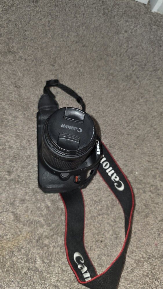 Canon T5i Camera W/ 2 Lenses