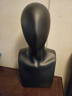 Black Mannequin Head Display