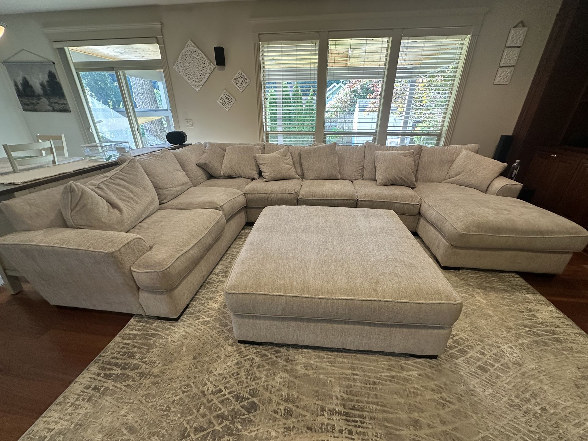 Super Comfortable Couch 