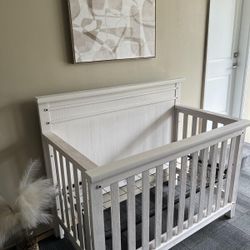 Brand New Toddler Crib