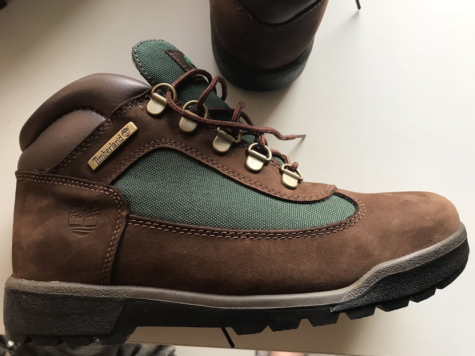 Timberland junior size 6M worn once!!