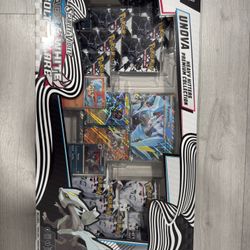 Pokemon heavy Hitters Premium Collection