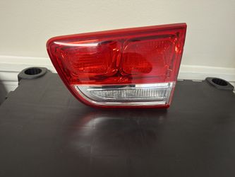 Tail Light Assembly Left Driver Side Inner Liftgate 2016-2018 Kia Sorento NEW