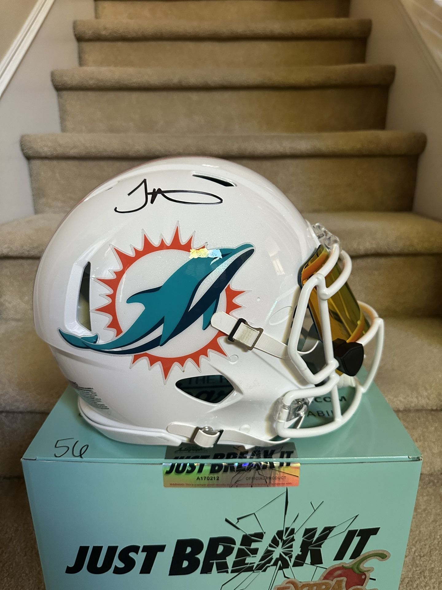 Tyreek Hill Autographed Helmet & Jersey