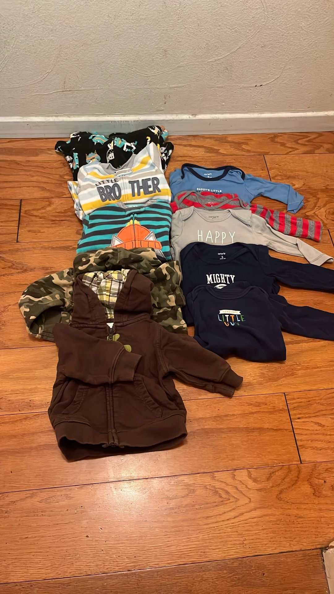 Lot Of 10pcs Baby Boy Size 6months Carter’s Onesies Fleeces One Pieces Jackets