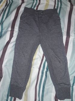 Lot of boys clothes cont