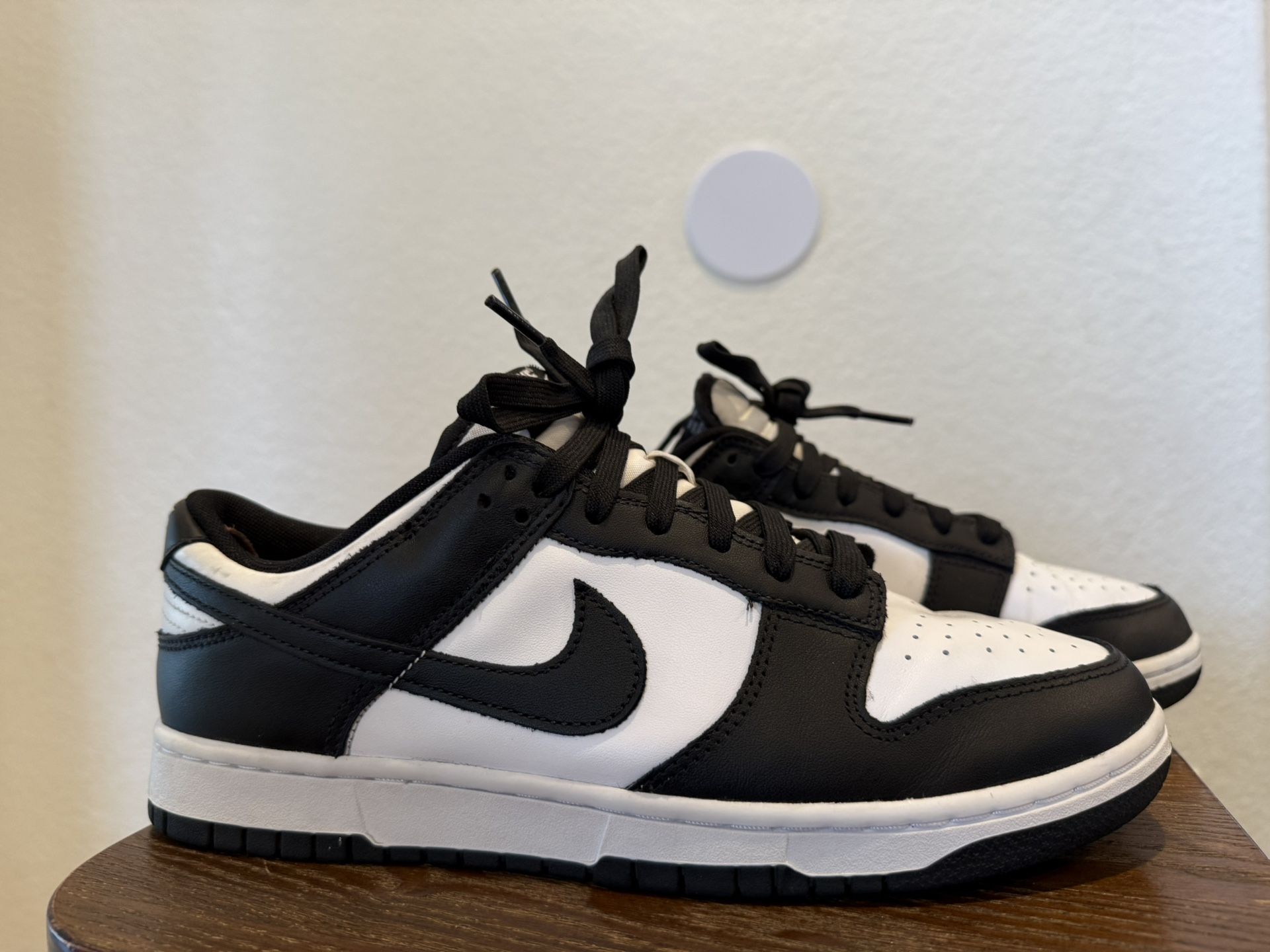 Nike Panda Dunks Men’s 9.5