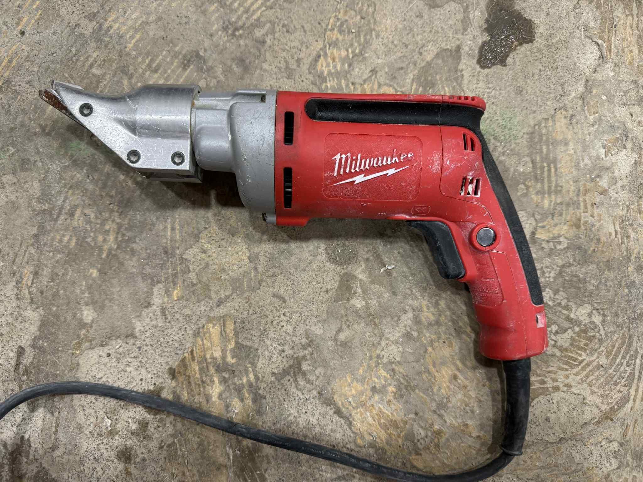 Milwaukee corded shears