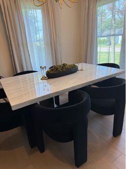 Dining table and chairs MOVING SALE!!!!