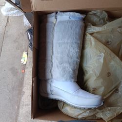 Size 8 White Timberland Boots 