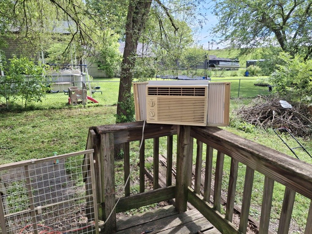Goldstar Air Conditioner
