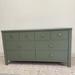 Beautiful Green 8 Drawer Modern Dresser