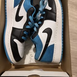 Jordan 1 Low 6y/6m/7.5w