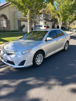 2015 Toyota Camry Hybrid