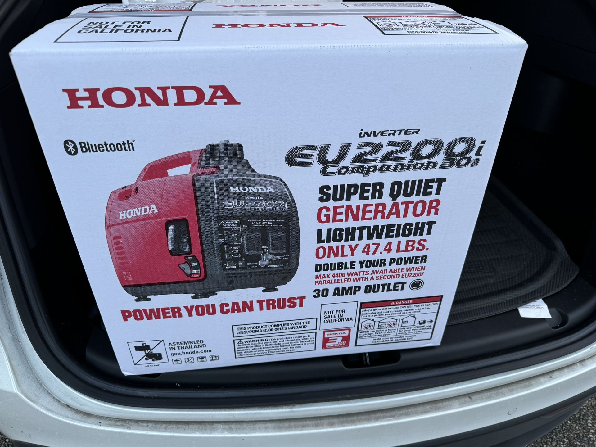 Honda EU2200i Companion Generator Brand New Sealed