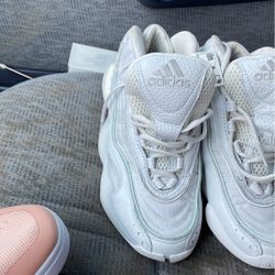 New Adidas Size 5