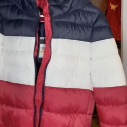 Authentic Tommy Hilfiger 4-Piece Set