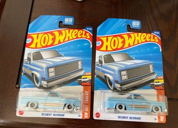 Hot Wheels ‘83 Chevy Silverado x2