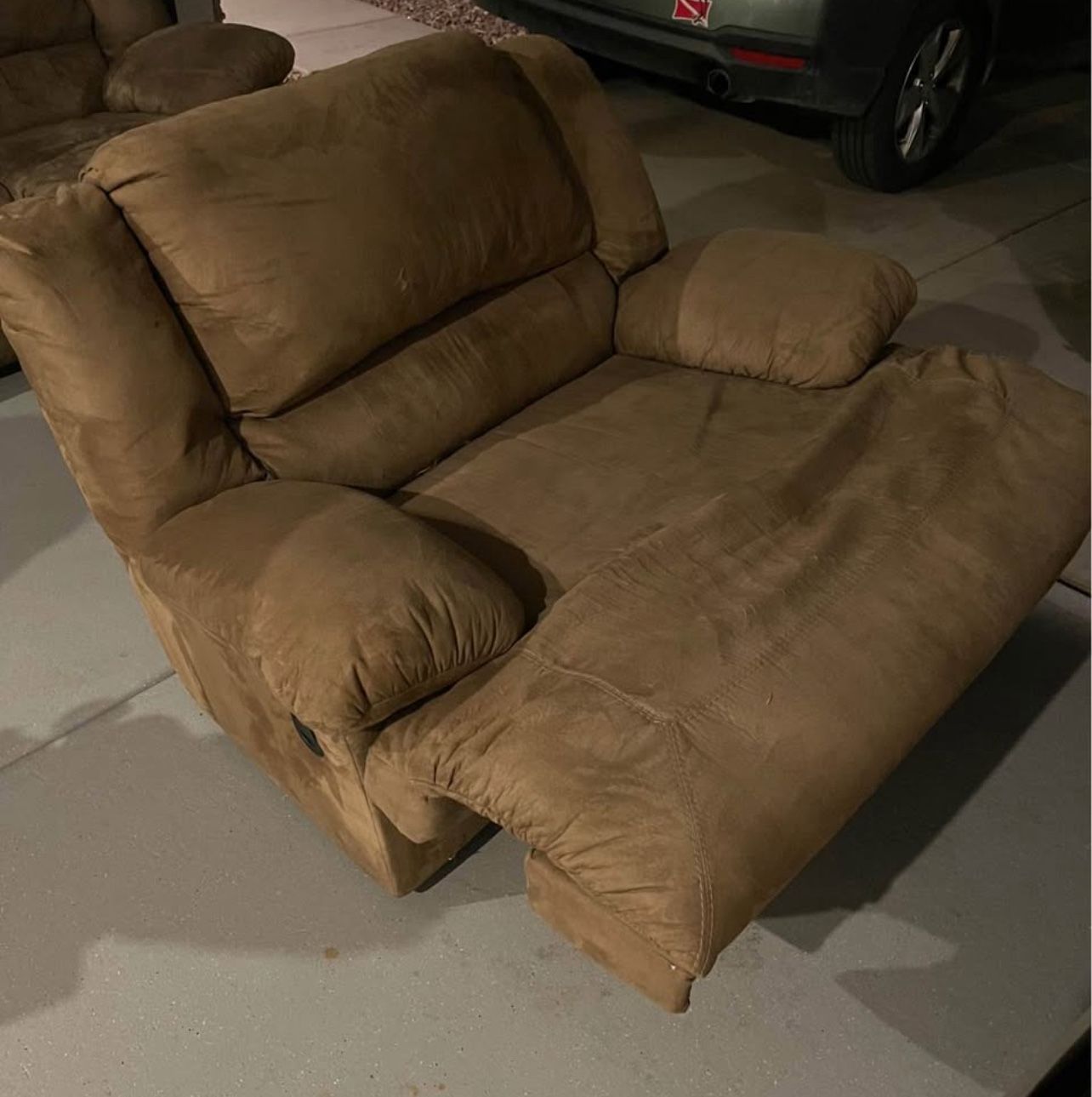 Reclining Couch & Love Seat