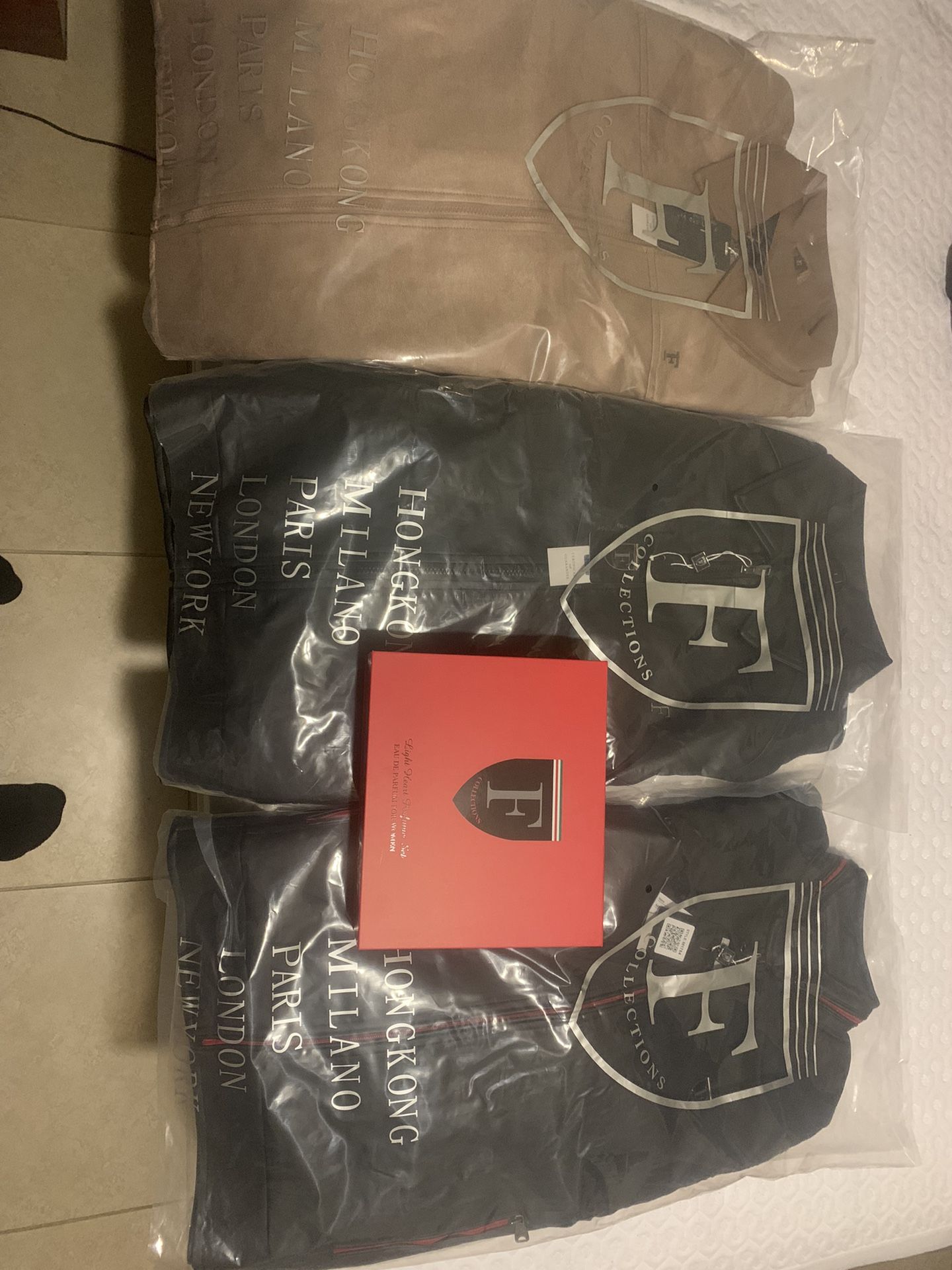 Chaleco Original Ferraré Y Perfume d Mujer Todo En 800