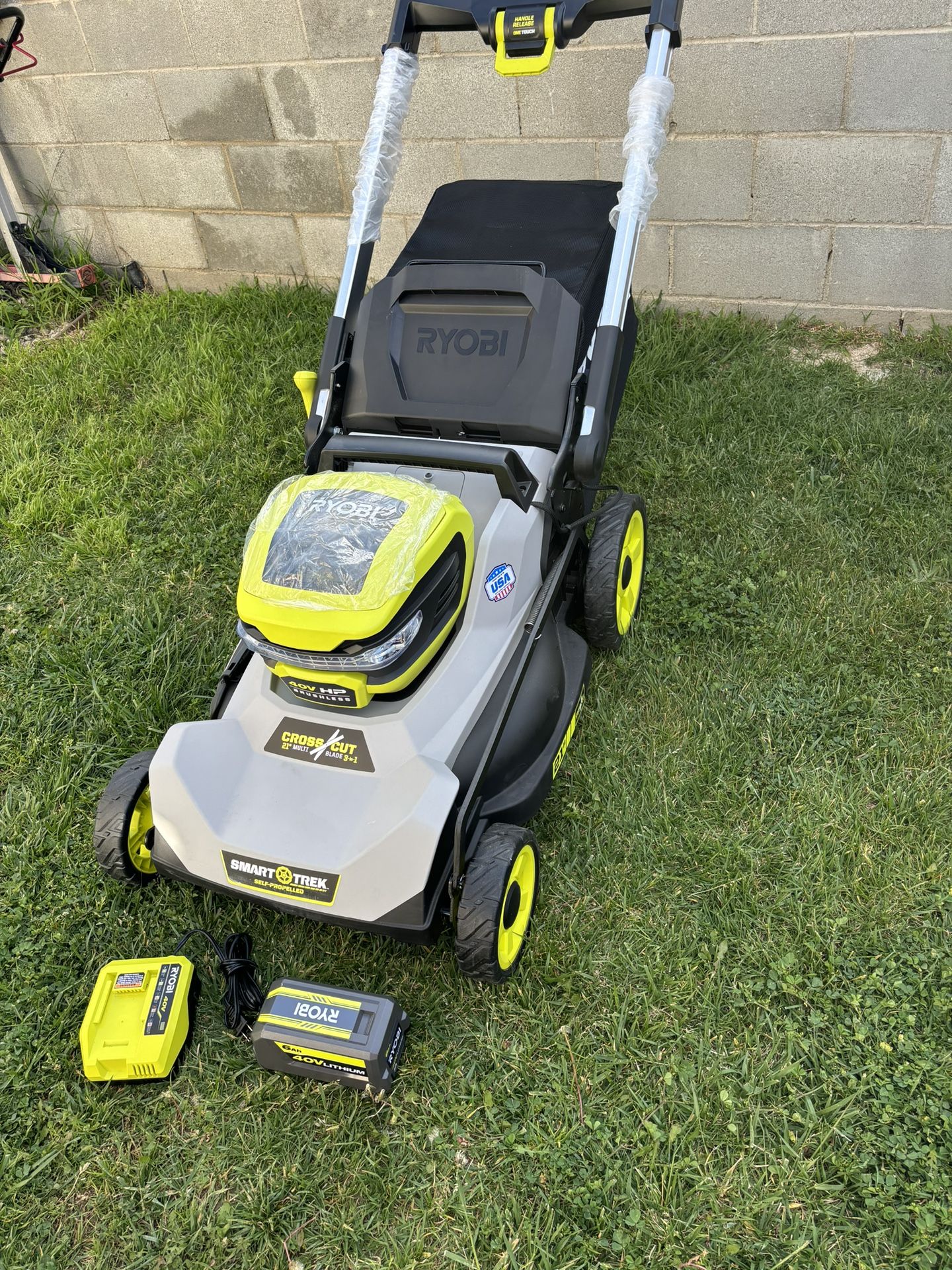 40V HP Brushless 21 in. Cordless Battery Walk Behind Multi-Blade Self-Propelled Mower - Battery & Charger