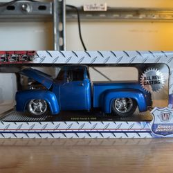 1956 Ford F-100 Collectible 