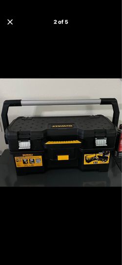 Dewalt tool box
