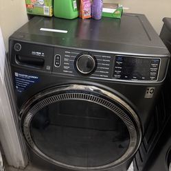 GE Washer and Dryer Set 
