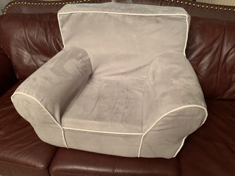 Champion Kids Grab-N-Go Foam Chair