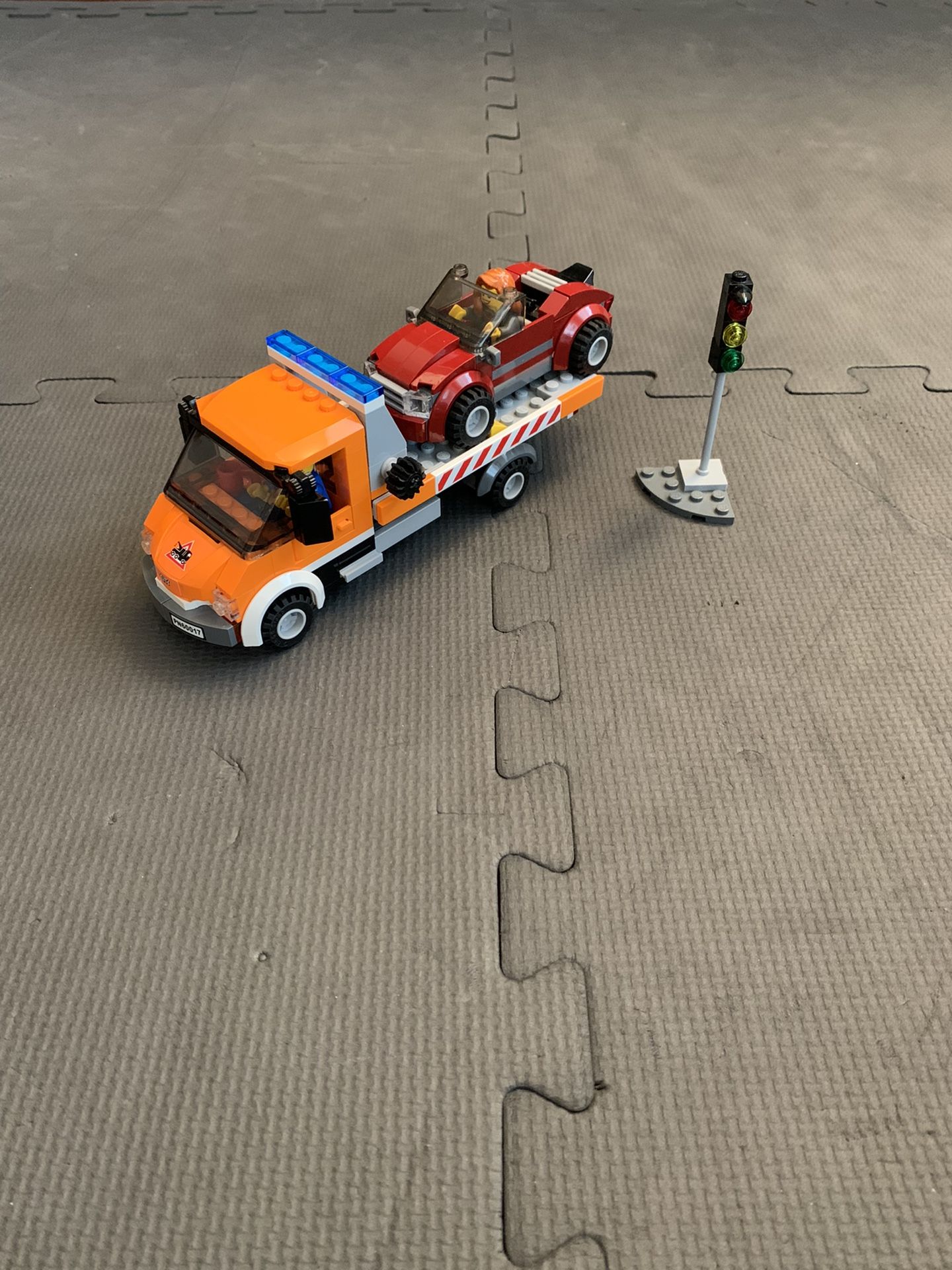 Lego City Flatbed Tow Truck 60017 Retired
